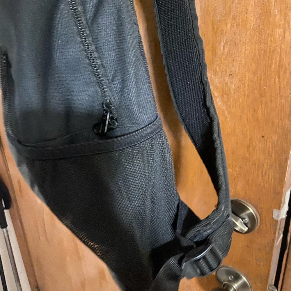 Nike Black Backpack with Signature Swoosh - Picture 4 of 9